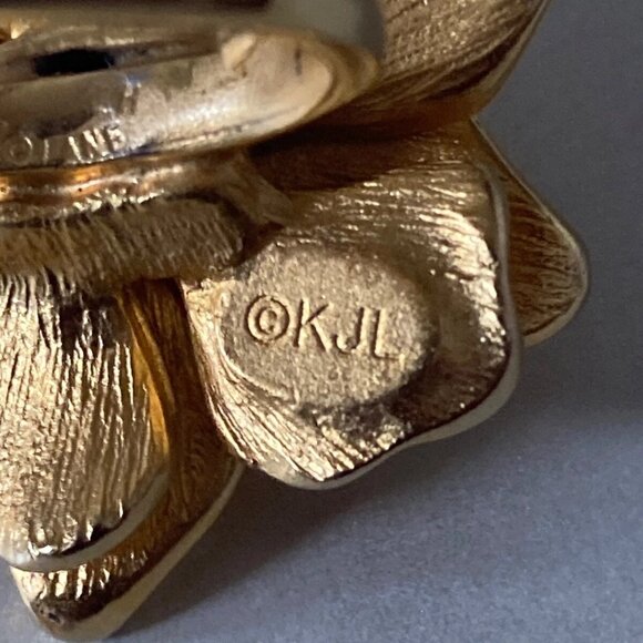 Vintage KENNETH JAY LANE Adjustable FLOWER GOLD TONE statement RING sz 7 - Picture 3 of 7